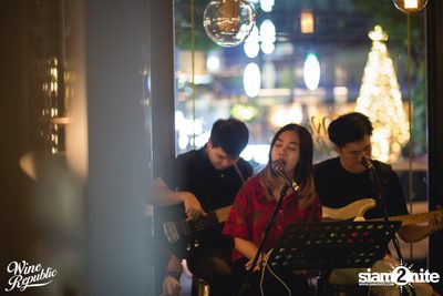 Friday Night at Wine Republic Thonglor — photo 32