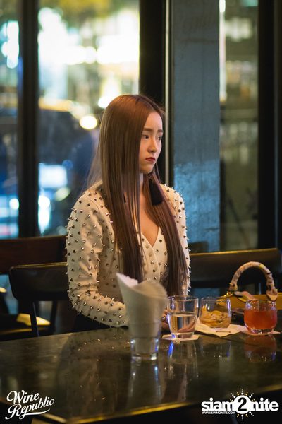 Friday Night at Wine Republic Thonglor — photo 45