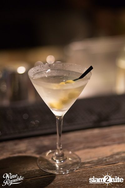 Friday Night at Wine Republic Thonglor — photo 54