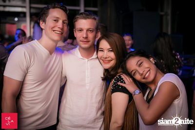 Supersonic Christmas ที่ เซลาวี — photo 70