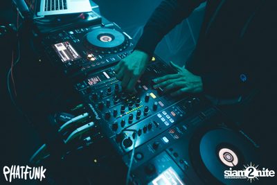 PHATFUNK Drum & Bass w/ Dragon at De Commune — photo 23