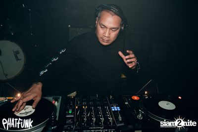 PHATFUNK Drum & Bass w/ Dragon at De Commune — photo 114