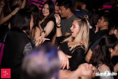 Crush Wednesdays ที่ เซ ลา วี — photo 43