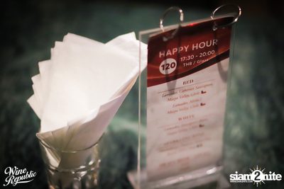 Friday Night at Wine Republic Thonglor — photo 27