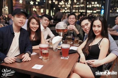 Friday Night at Wine Republic Thonglor — photo 34