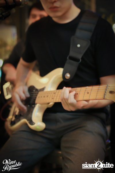Friday Night at Wine Republic Thonglor — photo 56