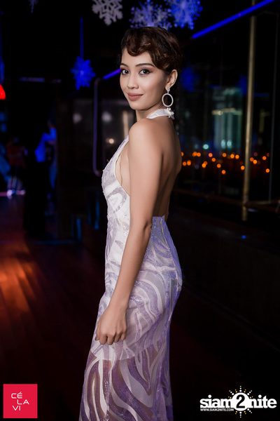 White Winter Ball NYE 2018 เซ ลา วี — photo 15