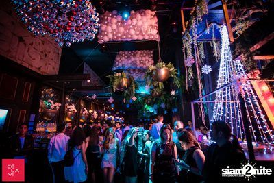 White Winter Ball NYE 2018 เซ ลา วี — photo 28