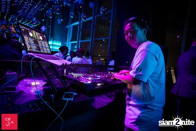 White Winter Ball NYE 2018 เซ ลา วี — photo 33