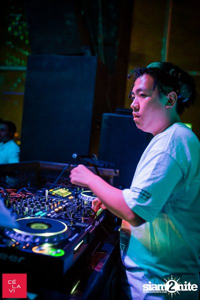 White Winter Ball NYE 2018 เซ ลา วี — photo 34