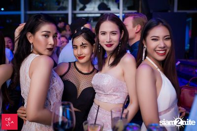 White Winter Ball NYE 2018 เซ ลา วี — photo 36