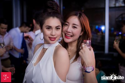 White Winter Ball NYE 2018 เซ ลา วี — photo 50
