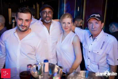 White Winter Ball NYE 2018 เซ ลา วี — photo 77