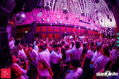 White Winter Ball NYE 2018 เซ ลา วี — photo 127