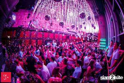 White Winter Ball NYE 2018 เซ ลา วี — photo 130