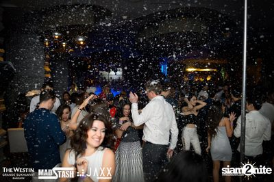 Frozen BEATS: New Year Party ที่ เดอะ เวสทิน แกรนด์ — photo 100