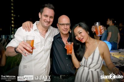 Frozen BEATS: New Year Party ที่ เดอะ เวสทิน แกรนด์ — photo 117