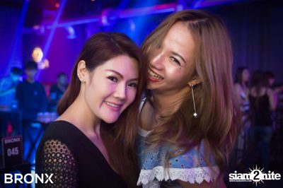 คืนวันเสาร์ ที่ร้าน บรองซ์ — photo 48
