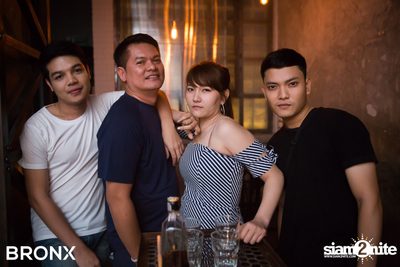 คืนวันเสาร์ ที่ร้าน บรองซ์ — photo 50