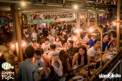 ปาร์ตี้คืนวันจันทร์ ที่ร้าน แฮปปี้ ฟิช, เอเชียทีค เดอะ ริเวอร์ฟร้อนท์ — photo 26