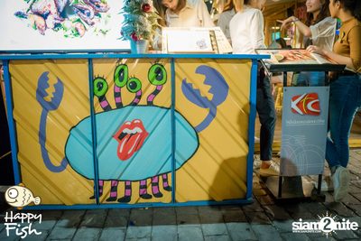 ปาร์ตี้คืนวันจันทร์ ที่ร้าน แฮปปี้ ฟิช, เอเชียทีค เดอะ ริเวอร์ฟร้อนท์ — photo 36