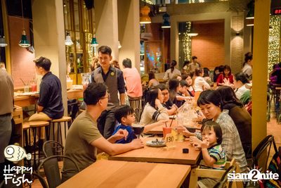 ปาร์ตี้คืนวันจันทร์ ที่ร้าน แฮปปี้ ฟิช, เอเชียทีค เดอะ ริเวอร์ฟร้อนท์ — photo 39