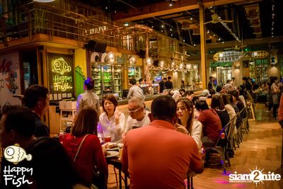 ปาร์ตี้คืนวันจันทร์ ที่ร้าน แฮปปี้ ฟิช, เอเชียทีค เดอะ ริเวอร์ฟร้อนท์ — photo 49