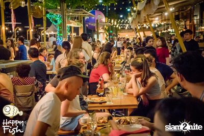 ปาร์ตี้คืนวันจันทร์ ที่ร้าน แฮปปี้ ฟิช, เอเชียทีค เดอะ ริเวอร์ฟร้อนท์ — photo 59
