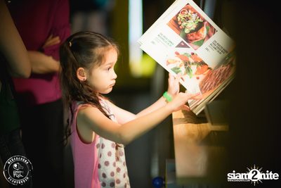 ปาร์ตี้คืนวันจันทร์ ที่ร้าน แฮปปี้ ฟิช เมกะบางนา — photo 4