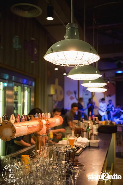 ปาร์ตี้คืนวันจันทร์ ที่ร้าน แฮปปี้ ฟิช เมกะบางนา — photo 24