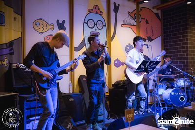 ปาร์ตี้คืนวันจันทร์ ที่ร้าน แฮปปี้ ฟิช เมกะบางนา — photo 42