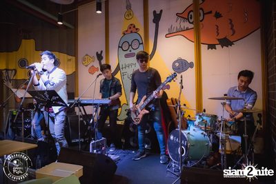 ปาร์ตี้คืนวันจันทร์ ที่ร้าน แฮปปี้ ฟิช เมกะบางนา — photo 85