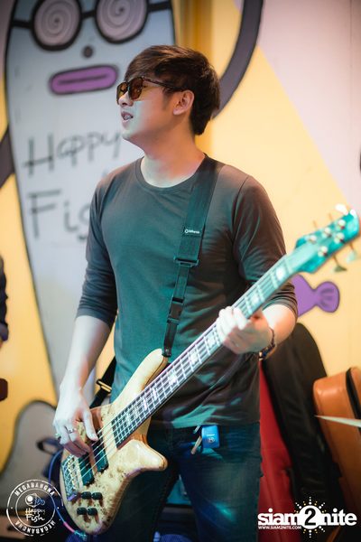 ปาร์ตี้คืนวันจันทร์ ที่ร้าน แฮปปี้ ฟิช เมกะบางนา — photo 87