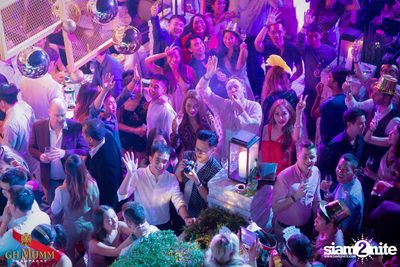 Gold & Glam New Year's Eve at VOGUE Lounge Bangkok — photo 122
