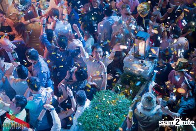 Gold & Glam New Year's Eve at VOGUE Lounge Bangkok — photo 126