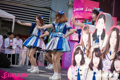 Mini concert BNK48 at Centerpoint of Siam Square — photo 59