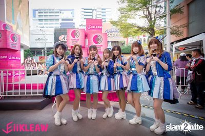 Mini concert BNK48 at Centerpoint of Siam Square — photo 69