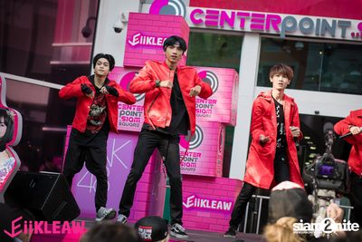 Mini concert BNK48 at Centerpoint of Siam Square — photo 85