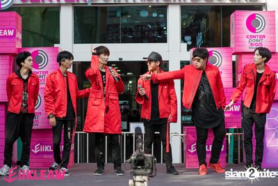 Mini concert BNK48 at Centerpoint of Siam Square — photo 99