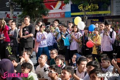 Mini concert BNK48 at Centerpoint of Siam Square — photo 110
