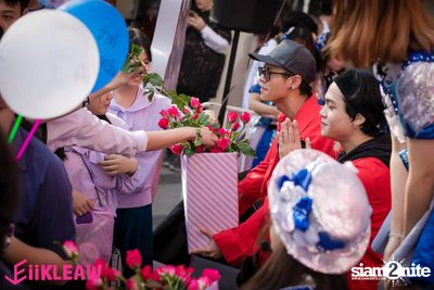 Mini concert BNK48 at Centerpoint of Siam Square — photo 122