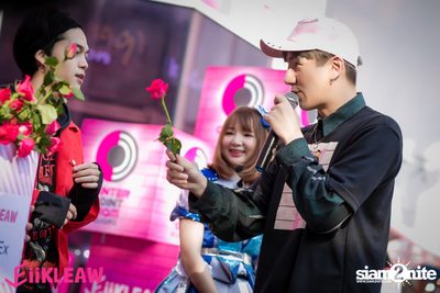 Mini concert BNK48 at Centerpoint of Siam Square — photo 125