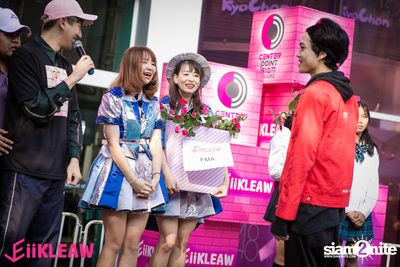 Mini concert BNK48 at Centerpoint of Siam Square — photo 126