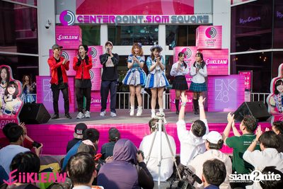 Mini concert BNK48 at Centerpoint of Siam Square — photo 130