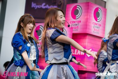 Mini concert BNK48 at Centerpoint of Siam Square — photo 165