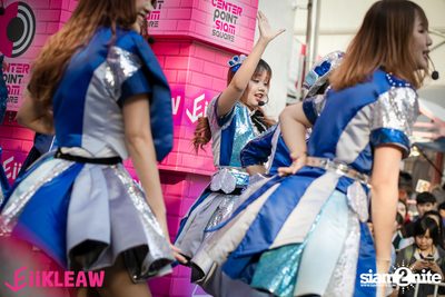 Mini concert BNK48 at Centerpoint of Siam Square — photo 166