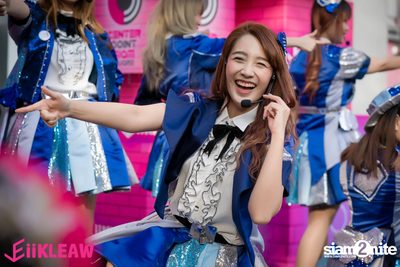Mini concert BNK48 at Centerpoint of Siam Square — photo 167