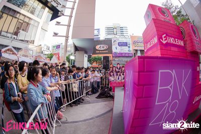 Mini concert BNK48 at Centerpoint of Siam Square — photo 212