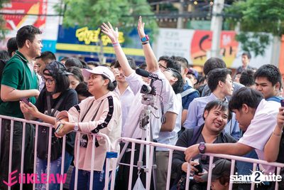 Mini concert BNK48 at Centerpoint of Siam Square — photo 225