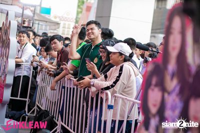 Mini concert BNK48 at Centerpoint of Siam Square — photo 226